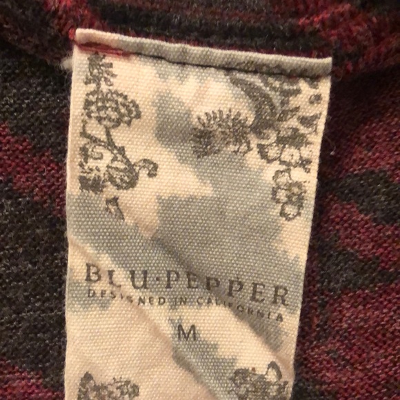 Long sleeve pattern top - Picture 4 of 4